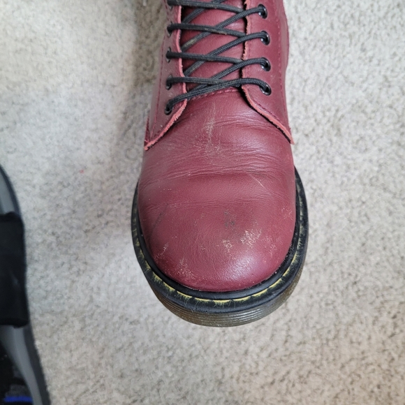 Dr. Martens Air Wair Leather Burgundy Delaney Boots Women's 5 - Picture 4 of 10